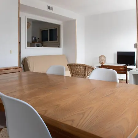 Appartamento Le Lavandou, T2 Climatise Pour 4 Pers Avec Parking Pres De La - Fr-1-803-28