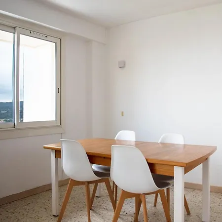Apartamento Le Lavandou, T2 Climatise Pour 4 Pers Avec Parking Pres De La - Fr-1-803-28